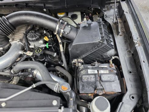 Used 2018 Nissan Titan SL w/ Midnight Edition image 66