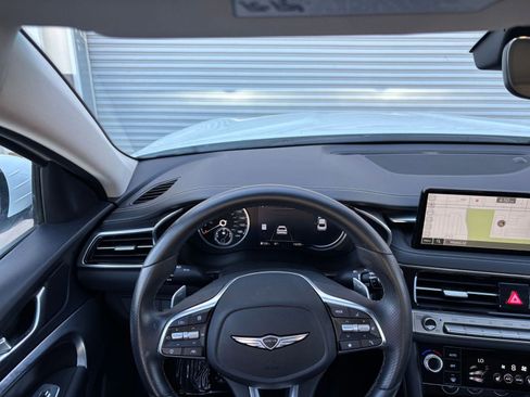 Used 2025 Genesis G70 2.5T image 35