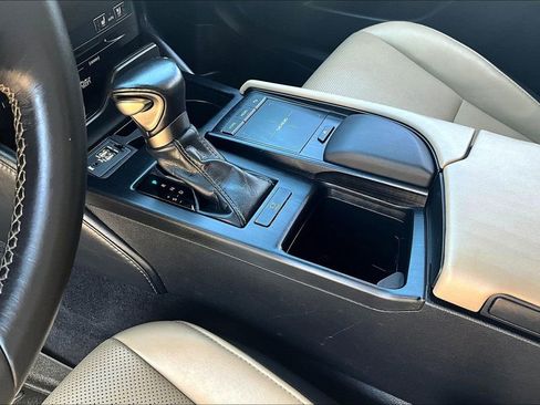 Used 2019 Lexus ES 350 w/ Premium Package image 18