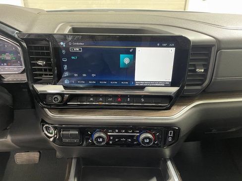 Used 2024 Chevrolet Silverado 1500 RST AWD/4WD image 16