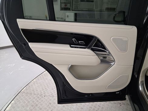New 2026 Land Rover Range Rover Long Wheelbase SE image 20