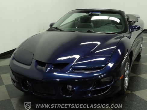 Used 2001 Pontiac Firebird Trans Am RWD image 17