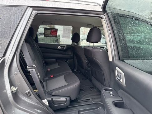 Certified 2020 Nissan Pathfinder SV image 17