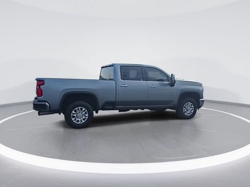 Used 2024 Chevrolet Silverado 2500 LTZ AWD/4WD image 9