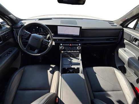 Used 2025 Hyundai Santa Fe Calligraphy FWD image 12