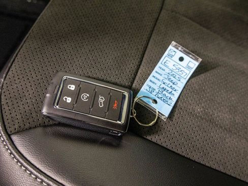 New 2025 Jeep Grand Cherokee Laredo image 39