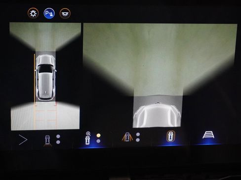 New 2026 Chevrolet Equinox LT w/ Convenience Package II image 31