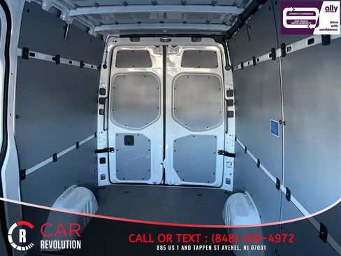 Used 2025 Mercedes-Benz Sprinter 2500 image 13
