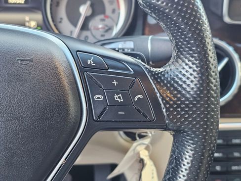 Used 2015 Mercedes-Benz GLA 250 image 23