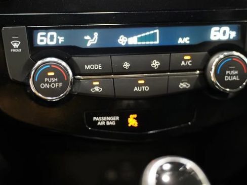 Used 2010 Mercedes-Benz E 350 Coupe image 21