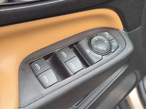 Certified 2019 Chevrolet Equinox Premier FWD image 12