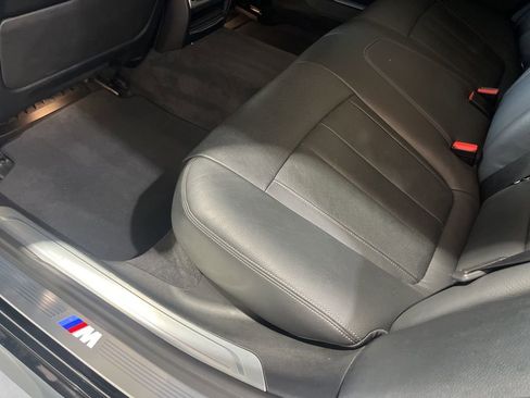 Used 2021 BMW 740i w/ M Sport Package RWD image 41