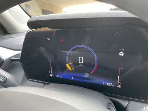 Used 2025 Chevrolet TrailBlazer LT image 40