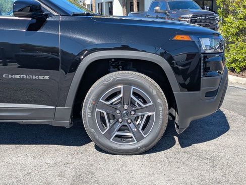 New 2026 Jeep Cherokee Limited image 11