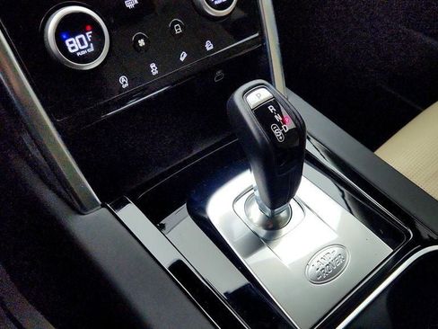 Used 2022 Land Rover Discovery Sport S image 17