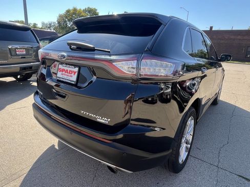 Used 2016 Ford Edge Titanium w/ Technology Package image 4