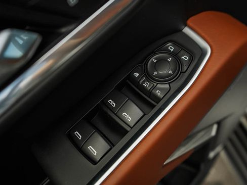 New 2026 GMC Sierra 3500 Denali Ultimate AWD/4WD image 15