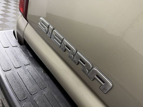 Used 2002 GMC Sierra 1500 4x4 Extended Cab w/ Sierra Professional Pkg image 14