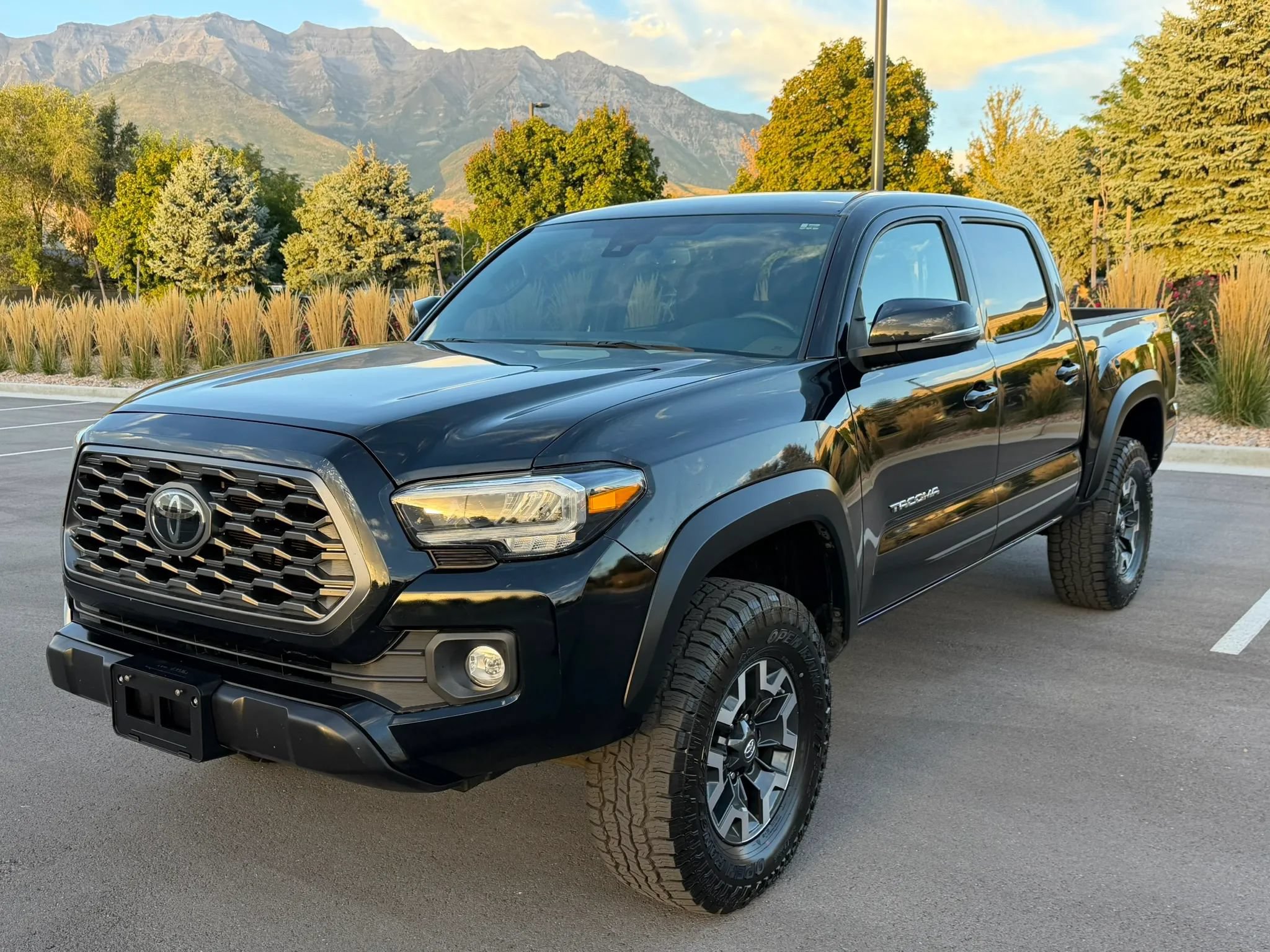 Used 2021 Toyota Tacoma TRD Off-Road AWD/4WD image 2