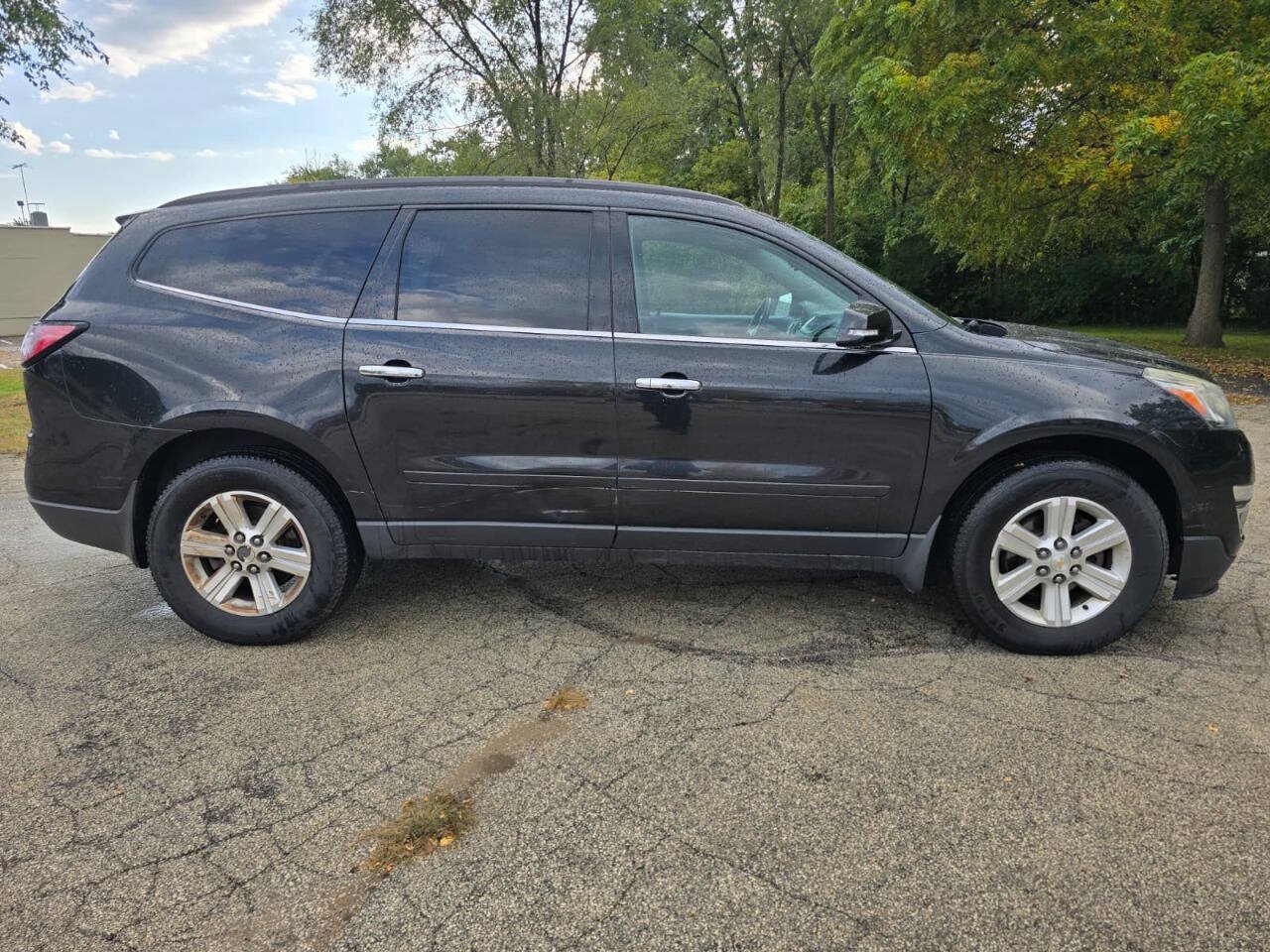Used 2014 Chevrolet Traverse LT FWD image 5