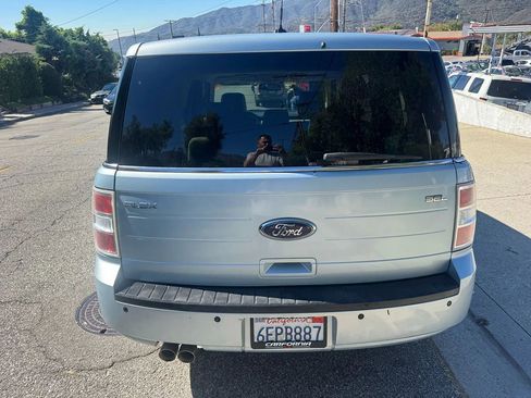 Used 2009 Ford Flex SEL image 5