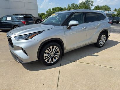 Used 2022 Toyota Highlander Platinum
