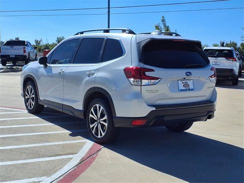 Certified 2022 Subaru Forester Limited w/ Popular Package #2 image 3