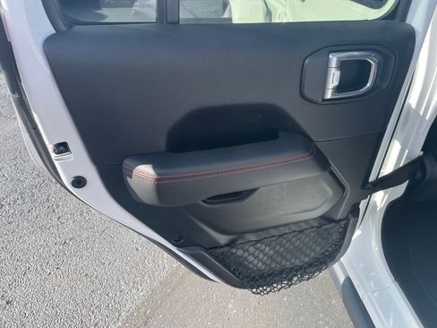 Used 2021 Jeep Wrangler Unlimited Rubicon w/ Cold Weather Group image 22