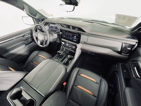 Used 2025 GMC Sierra 1500 AT4 w/ AT4 Premium Package image 18