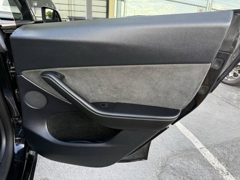 Used 2024 Tesla Model Y Performance AWD/4WD image 25