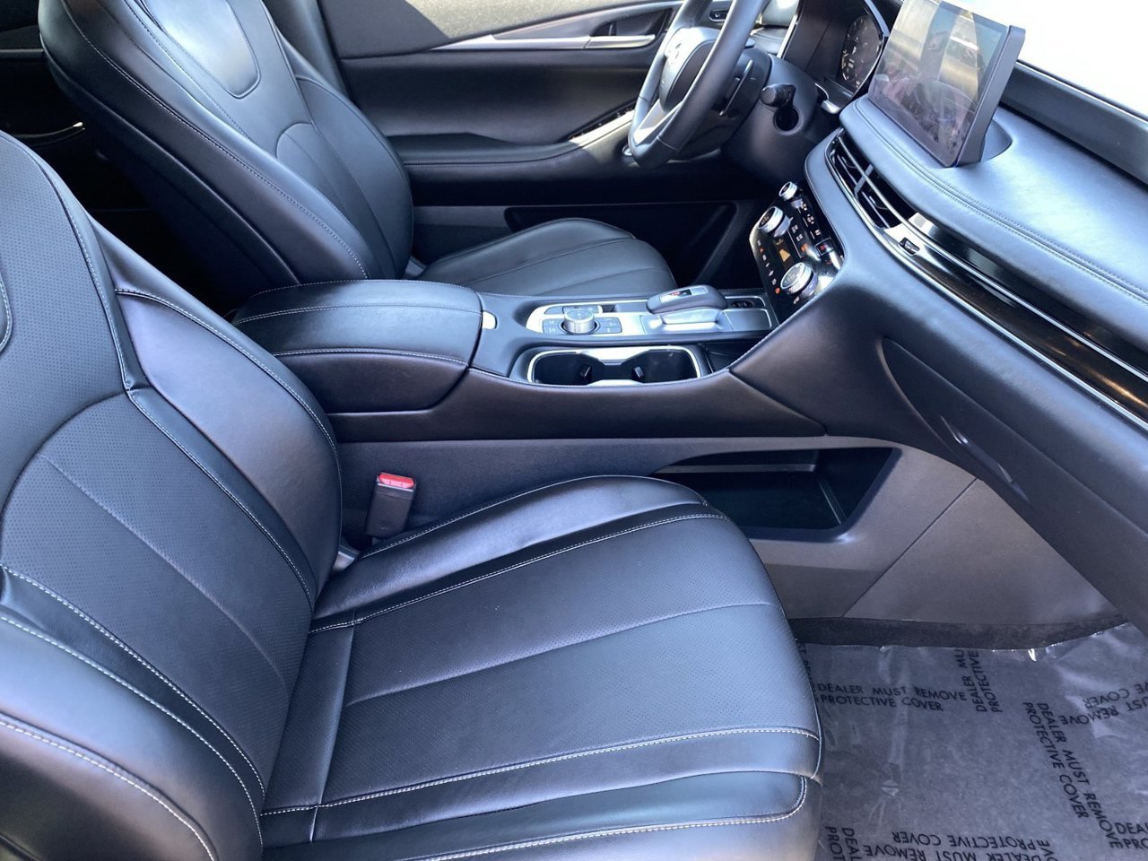 Certified 2027 INFINITI QX60 Luxe w/ Cargo Package FWD image 10