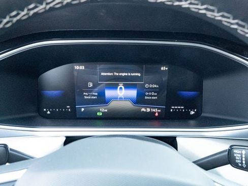 New 2026 Volkswagen Taos SE FWD image 20