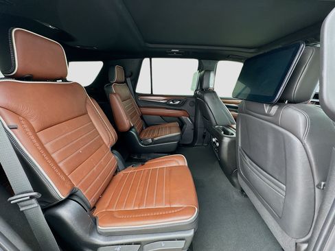 Used 2023 GMC Yukon Denali Ultimate AWD/4WD image 21