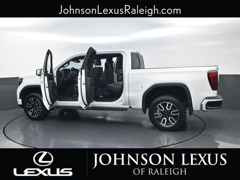 Used 2023 GMC Sierra 1500 AT4 w/ AT4 Premium Package AWD/4WD image 40