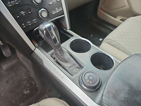 Used 2013 Ford Explorer XLT image 23