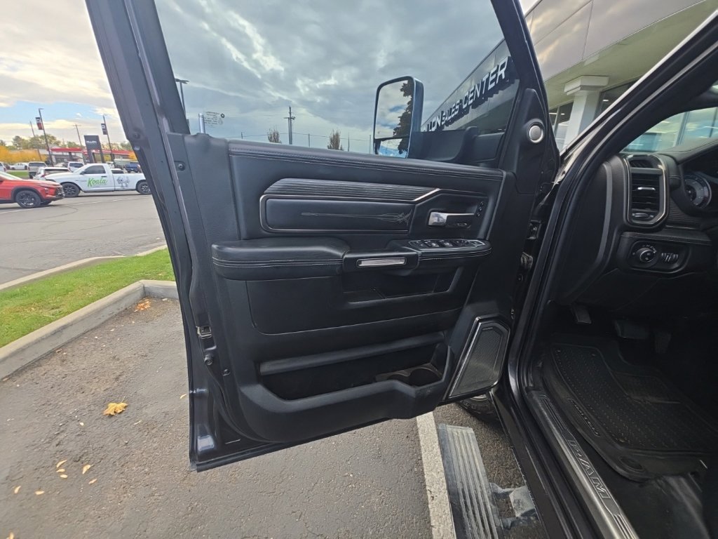 Used 2020 RAM 3500 Limited AWD/4WD image 10