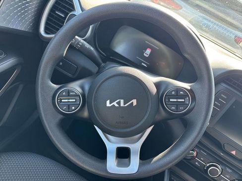 Used 2025 Kia Soul LX w/ LX Technology Package image 29