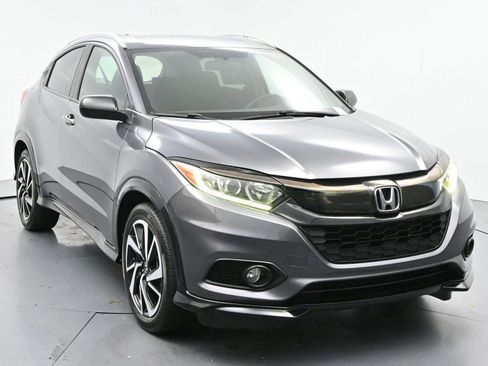 Used 2019 Honda HR-V Sport image 2