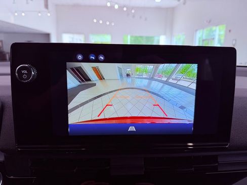 Used 2025 Honda Prologue EX image 25