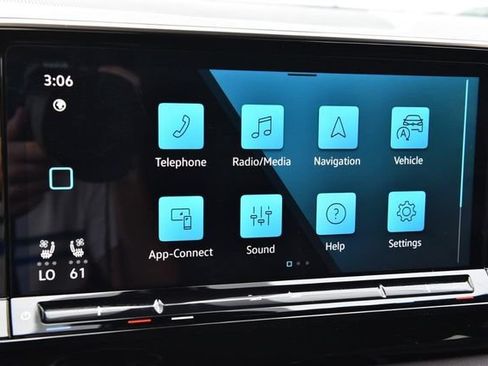 Certified 2026 Volkswagen Atlas Cross Sport SE AWD/4WD image 14