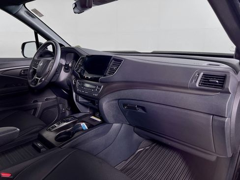 Used 2023 Honda Passport EX-L image 25