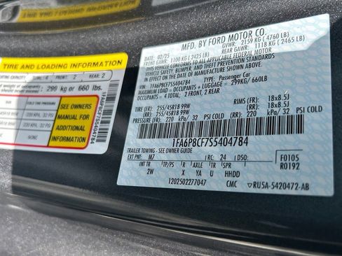 Used 2025 Ford Mustang GT RWD image 40