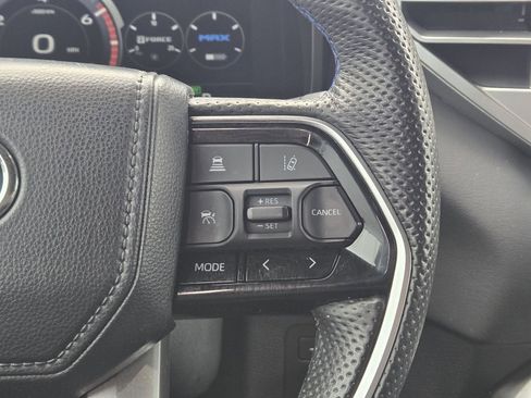 Used 2024 Toyota Tundra Platinum image 33