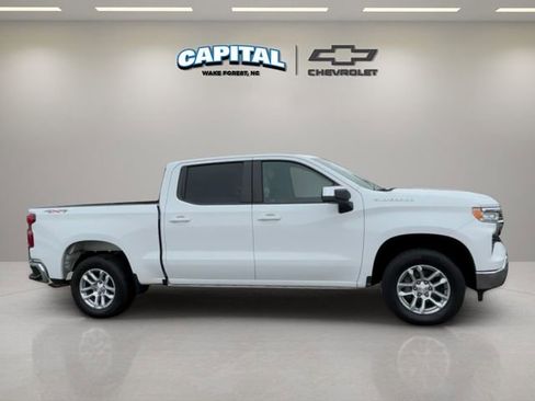 Used 2022 Chevrolet Silverado 1500 LT image 6