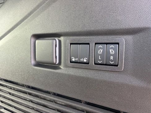 New 2026 GMC Yukon Denali w/ Sun & Power Step Package image 42