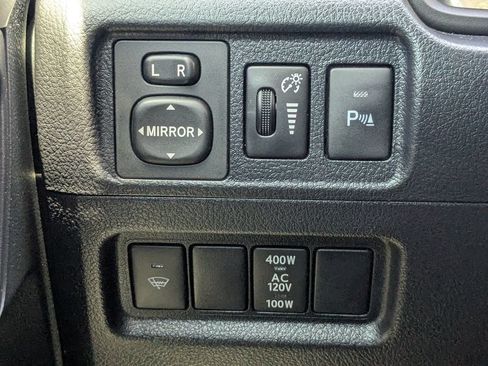 Used 2019 Toyota 4Runner Limited AWD/4WD image 12