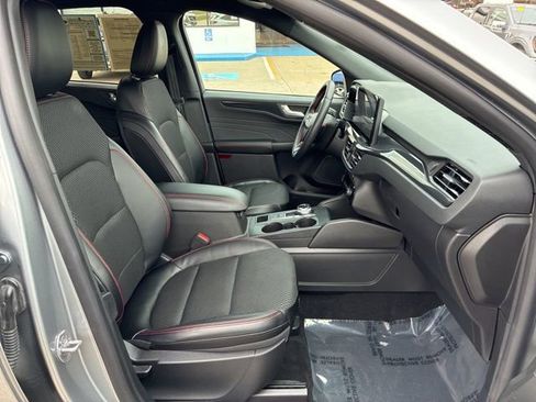 Used 2024 Ford Escape ST-Line w/ Tech Pack #1 image 29