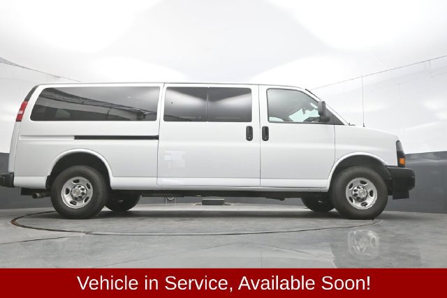 Used 2024 Chevrolet Express 3500 LS RWD image 41