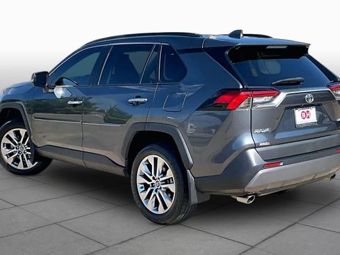 Used 2019 Toyota RAV4 Limited FWD image 12