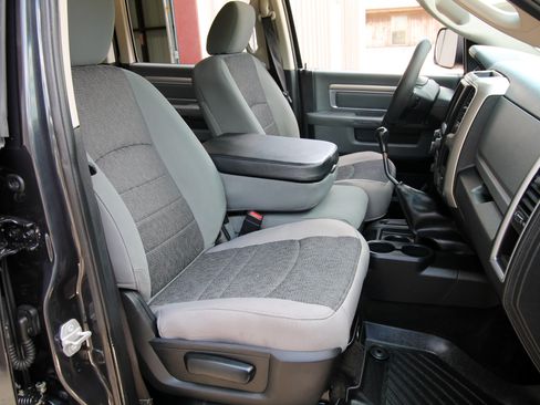 Used 2016 RAM 2500 SLT w/ Luxury Group AWD/4WD image 37